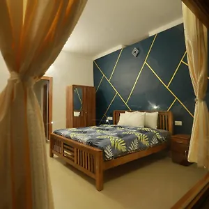 https://rustic-rae.kerala-hotels.net